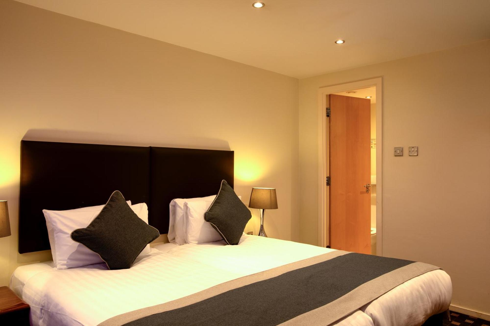 GRAND PLAZA SERVICED APARTMENTS LONDON