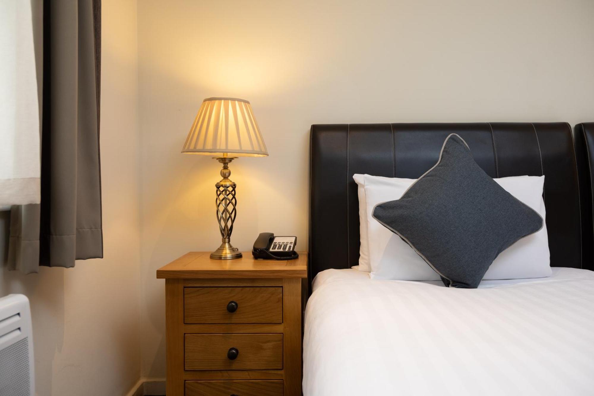 GRAND PLAZA SERVICED APARTMENTS LONDON